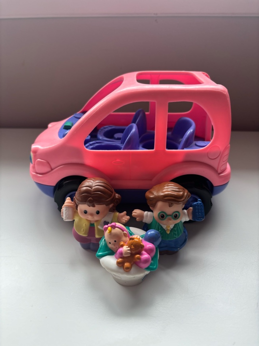 Little people mom dad & baby set WITH VAN